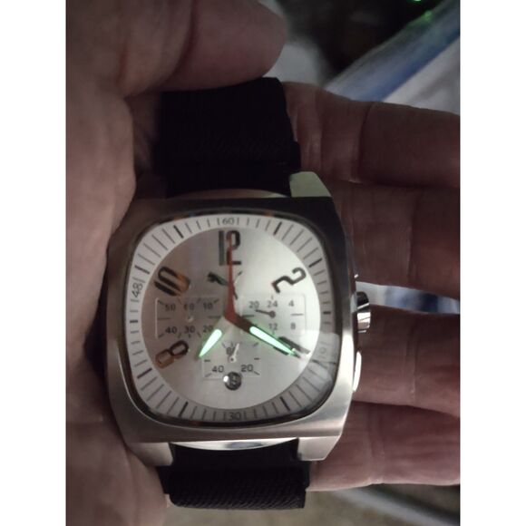 Puma Chronograph Date / 24 Hour Watch 100021 - Picture 3 of 12